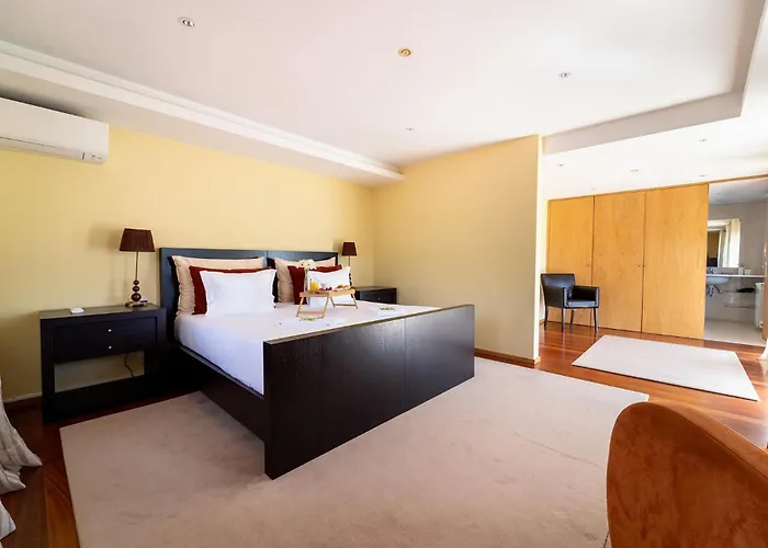 Casa De Silvares Fafe - Moradia Premium Com Piscina By House And People Regadas