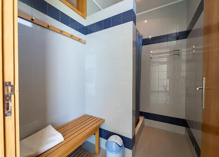 Casa De Silvares Fafe - Moradia Premium Com Piscina By House And People Regadas