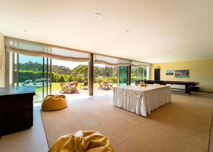 Casa De Silvares Fafe - Moradia Premium Com Piscina By House And People Regadas