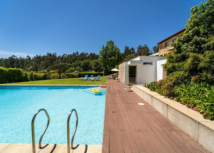 Casa De Silvares Fafe - Moradia Premium Com Piscina By House And People Vakantiehuis